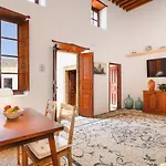 Nouna Holiday home *
